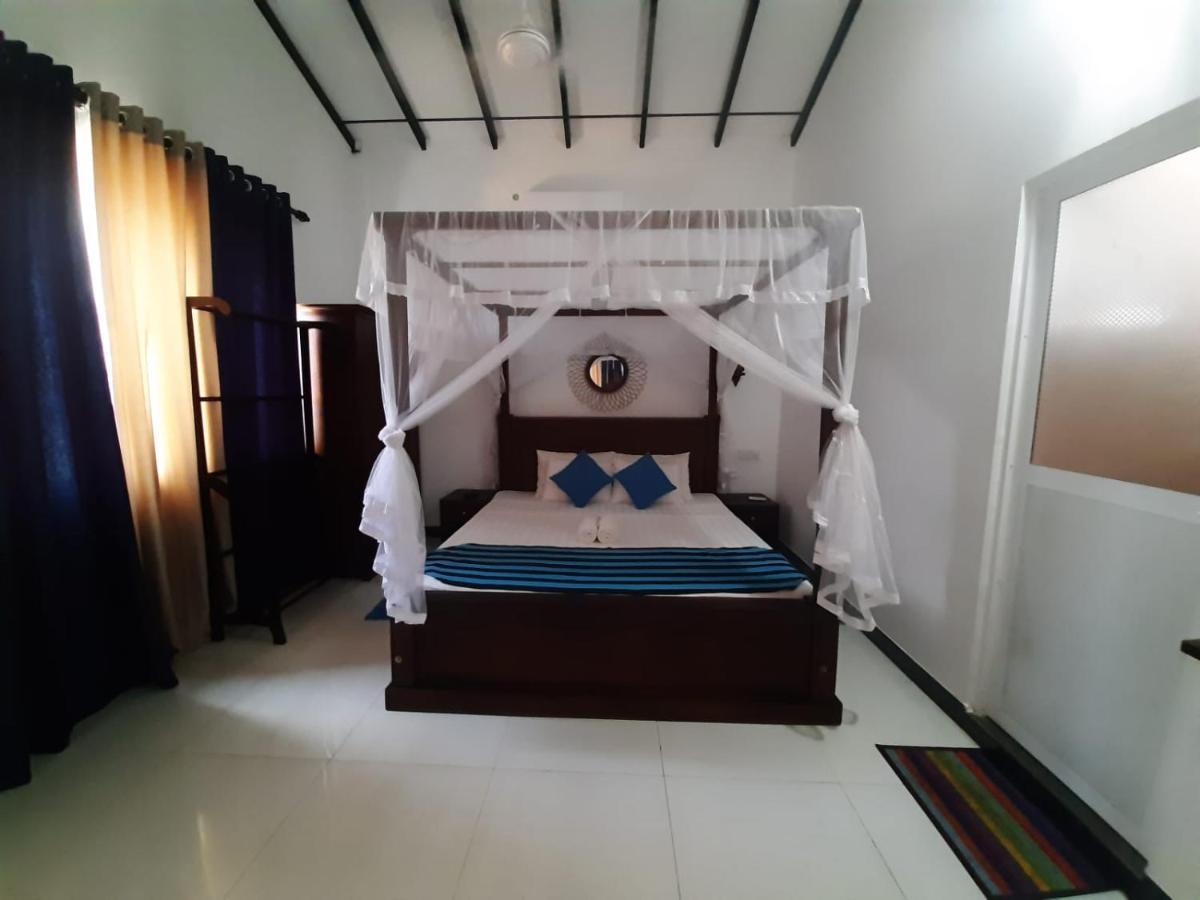 Ashen'S Beach House Boossa Bagian luar foto
