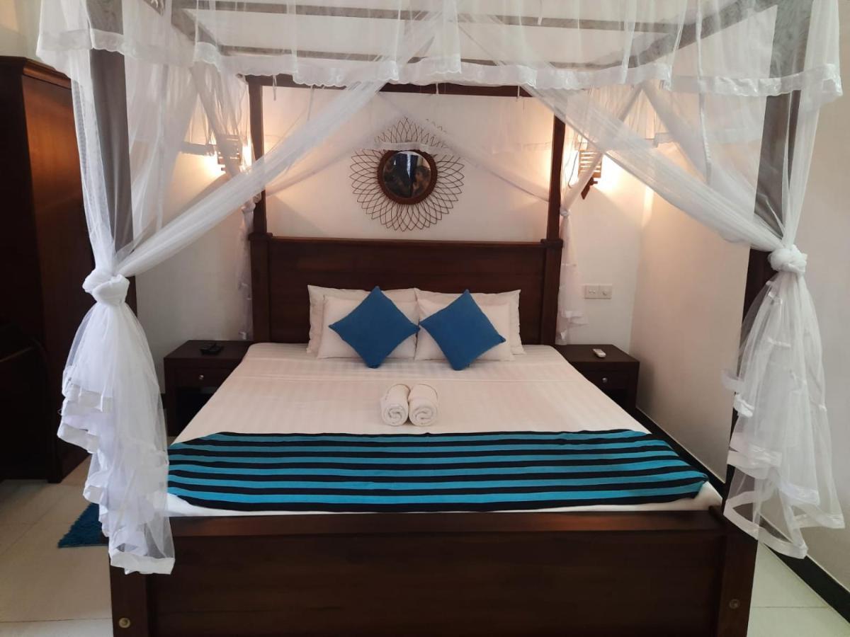 Ashen'S Beach House Boossa Bagian luar foto